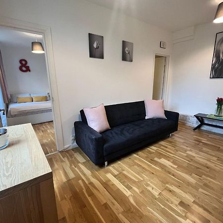 Charming 1-Bedroom Apartment Southfields, London Exterior photo